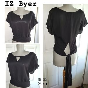 IZ Byer black keyhole rear tie blouse. Sz Sm